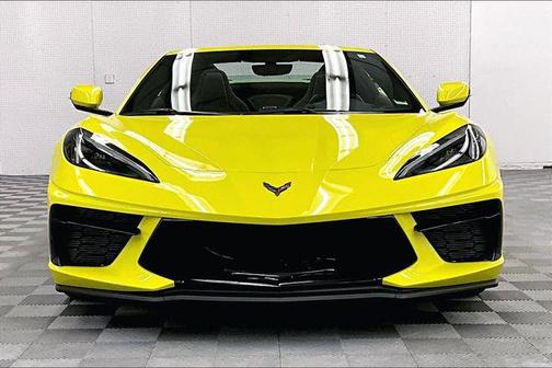 Accelerate Yellow Metallic 2022 Chevrolet Corvette Stingray w/1LT