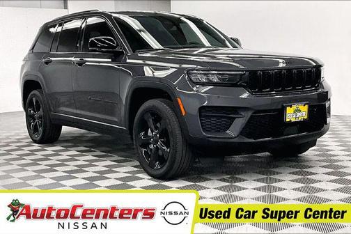 Baltic Gray Metallic Clearcoat 2024 Jeep Grand Cherokee Altitude