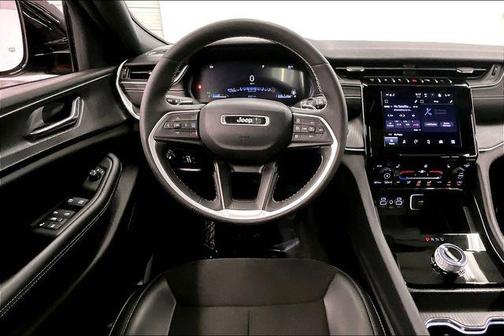 Baltic Gray Metallic Clearcoat 2024 Jeep Grand Cherokee Altitude