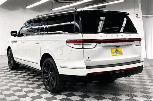 2024 Lincoln Navigator Black Label