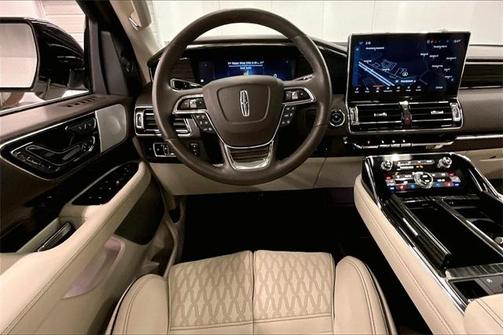 2024 Lincoln Navigator Black Label