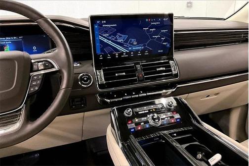 2024 Lincoln Navigator Black Label