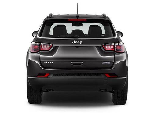Silver Zynith Metallic Clearcoat 2024 Jeep Compass Latitude