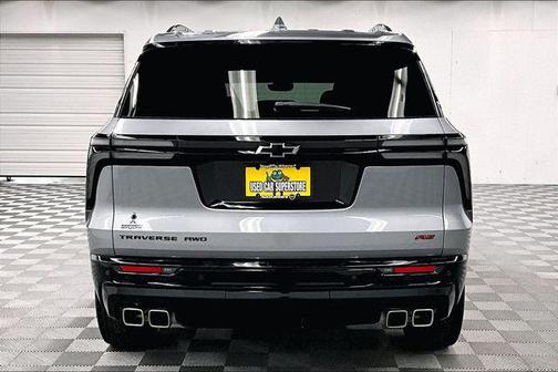Sterling Grey Metallic 2026 Chevrolet Traverse RS