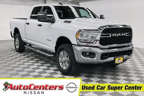 Bright White Clearcoat 2024 RAM 2500 Big Horn Crew Cab 4x4 6'4' Box