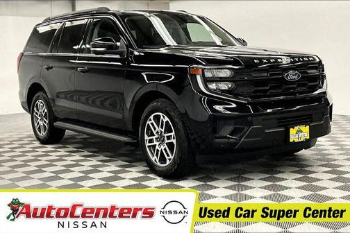 Black Metallic 2025 Ford Expedition Active
