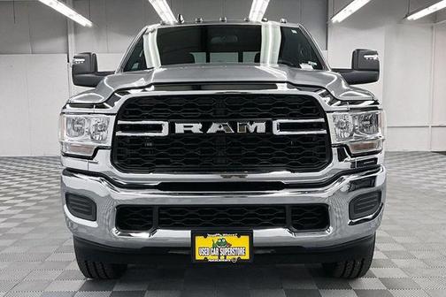 2024 RAM 2500 Tradesman Crew Cab 4x4 6'4' Box
