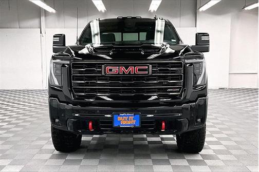 2025 GMC Sierra 2500 AT4