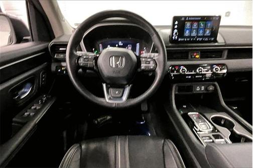 2023 Honda Pilot AWD Elite