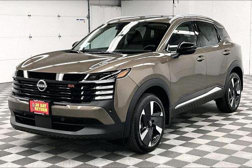 Canyon Bronze Metallic 2026 Nissan Kicks SR