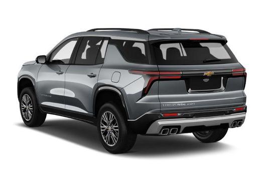 Sterling Gray Metallic 2023 Chevrolet Traverse LT Cloth