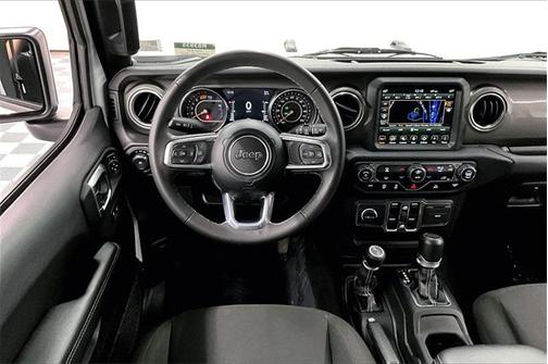 2023 Jeep Wrangler 4-Door Sahara 4x4