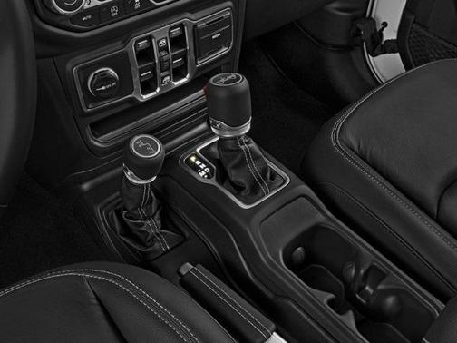 2023 Jeep Wrangler 4-Door Sahara 4x4