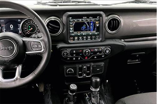 2023 Jeep Wrangler 4-Door Sahara 4x4