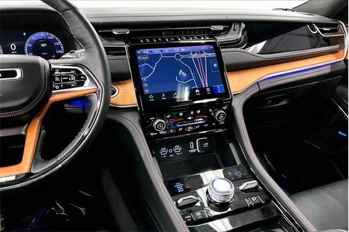 2023 Jeep Grand Cherokee L Summit Reserve
