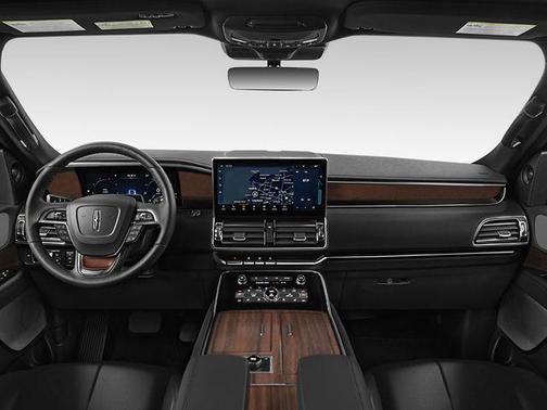 Pristine White Metallic Tri-Coat 2024 Lincoln Navigator Reserve