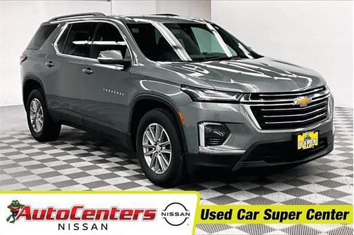 2023 Chevrolet Traverse LT Leather