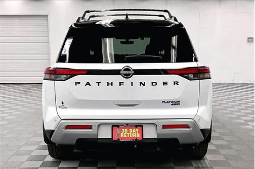 2025 Nissan Pathfinder Platinum 4WD