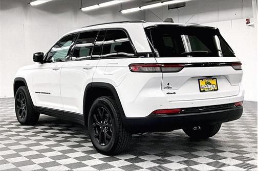 2024 Jeep Grand Cherokee Altitude