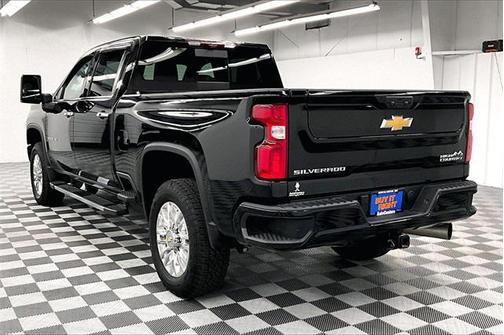 2022 Chevrolet Silverado 3500 High Country