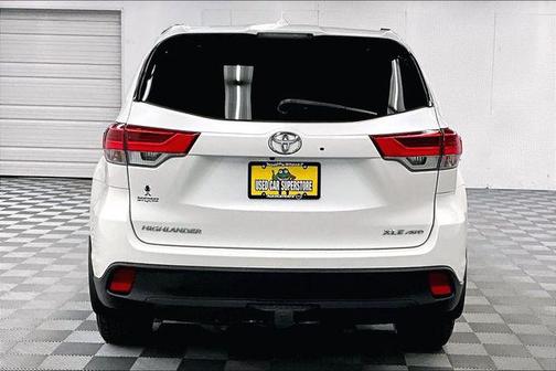 Blizzard Pearl 2018 Toyota Highlander XLE