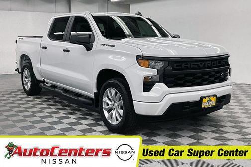 Summit White 2024 Chevrolet Silverado 1500 Custom