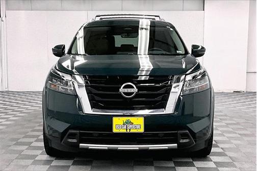 2023 Nissan Pathfinder Platinum 4WD