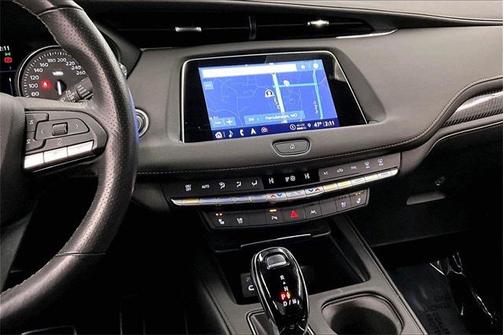 2023 Cadillac XT4 Sport