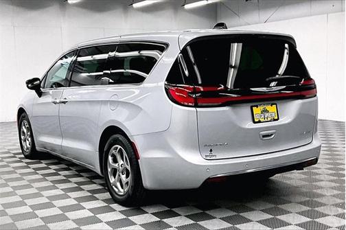 2024 Chrysler Pacifica Limited