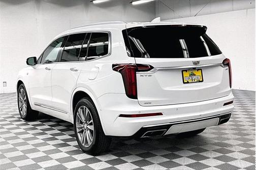 2022 Cadillac XT6 Premium Luxury AWD
