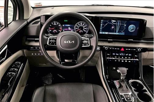 2024 Kia Carnival EX
