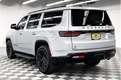 2024 Jeep Wagoneer Series II Carbide 4x4