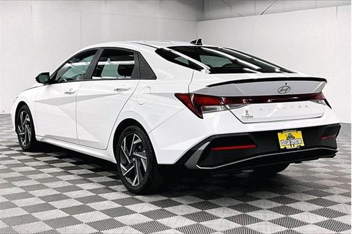 2025 Hyundai ELANTRA Sport