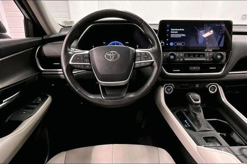 Storm Cloud 2024 Toyota Grand Highlander XLE