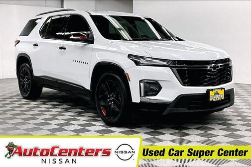 Summit White 2023 Chevrolet Traverse Premier