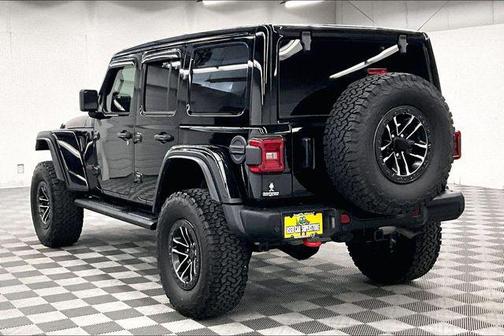 Black Clearcoat 2024 Jeep Wrangler Rubicon