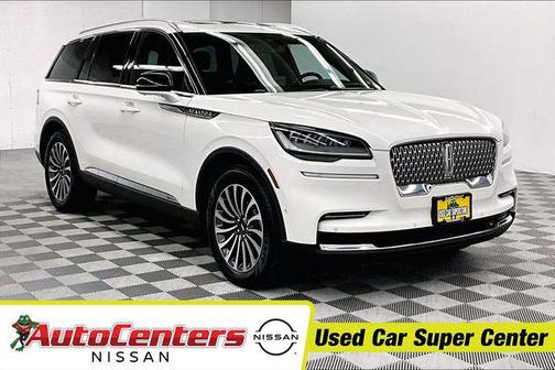 White 2023 Lincoln Aviator Reserve AWD
