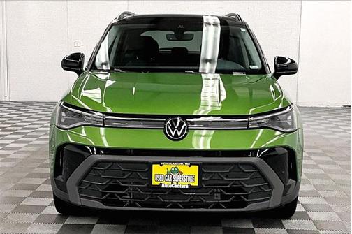 2025 Volkswagen Taos 1.5T SE Black