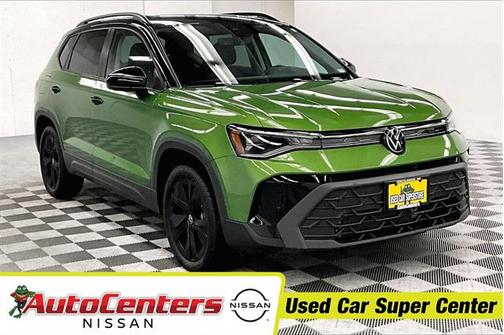 2025 Volkswagen Taos 1.5T SE Black