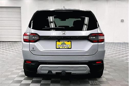 2023 Honda Pilot 2WD EX-L 8 Passenger