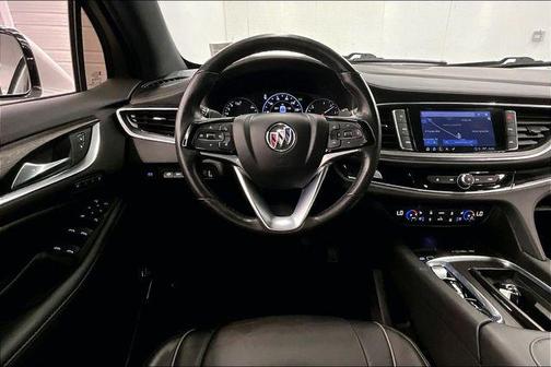 White Frost Tricoat 2022 Buick Enclave AWD Avenir