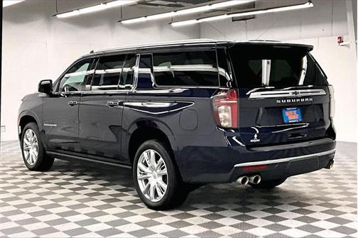 2023 Chevrolet Suburban 4WD High Country
