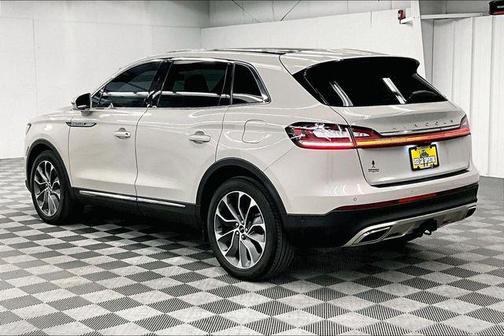 Ceramic Pearl Metallic Tinted Clearcoat 2022 Lincoln Nautilus Reserve