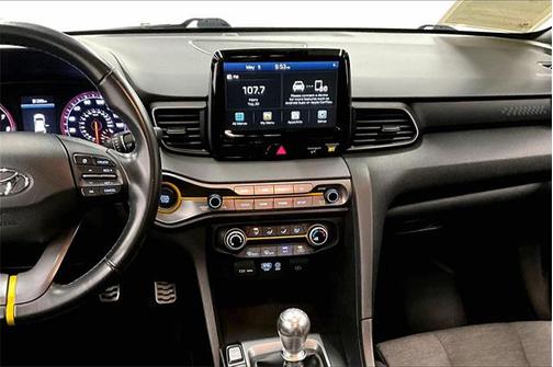 2020 Hyundai Veloster Base