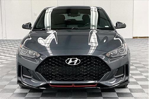 2020 Hyundai Veloster Base