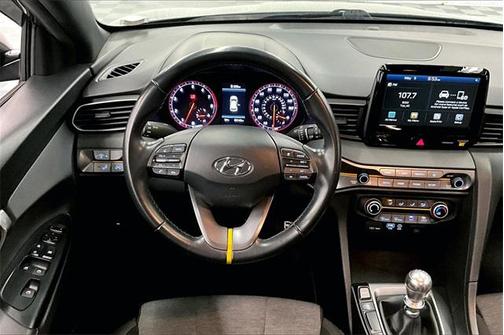 2020 Hyundai Veloster Base