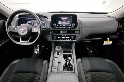 2025 Nissan Pathfinder S FWD