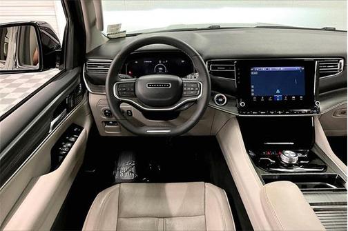 2023 Jeep Wagoneer Series II
