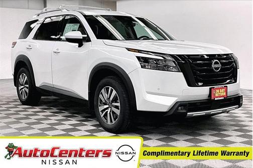 2025 Nissan Pathfinder SL 4WD