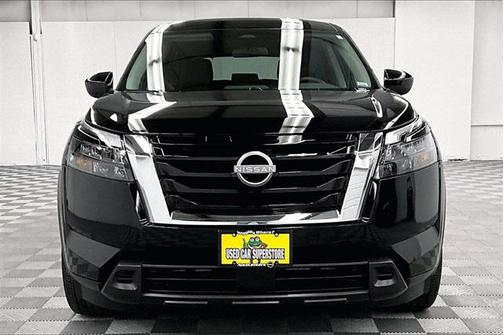2024 Nissan Pathfinder S FWD